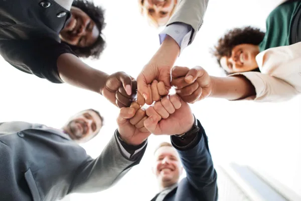 ویژگی تیم های موفق چیست؟ 3 ویژگی تیم های کاری موفق