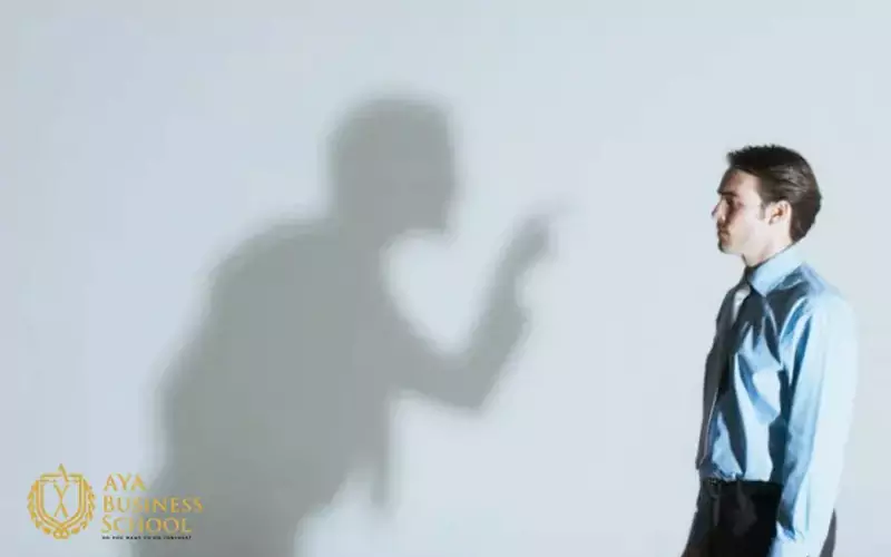 معرفی کتاب آیین دوست یابی اثر دیل کارنگی 2 کتاب آیین دوست یابی دیل کارنگی