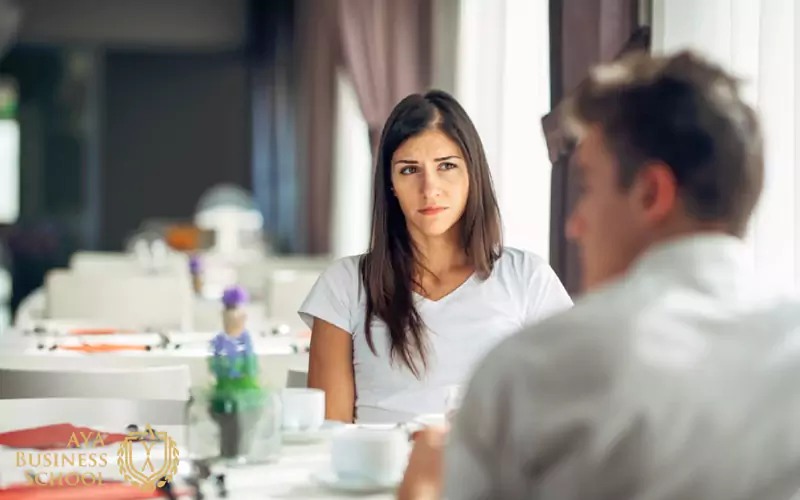 بررسی تفاوت زبان بدن زنان و مردان از نظر روانشناسی 3 تفاوت زبان بدن مردان و زنان از نظر نگاه