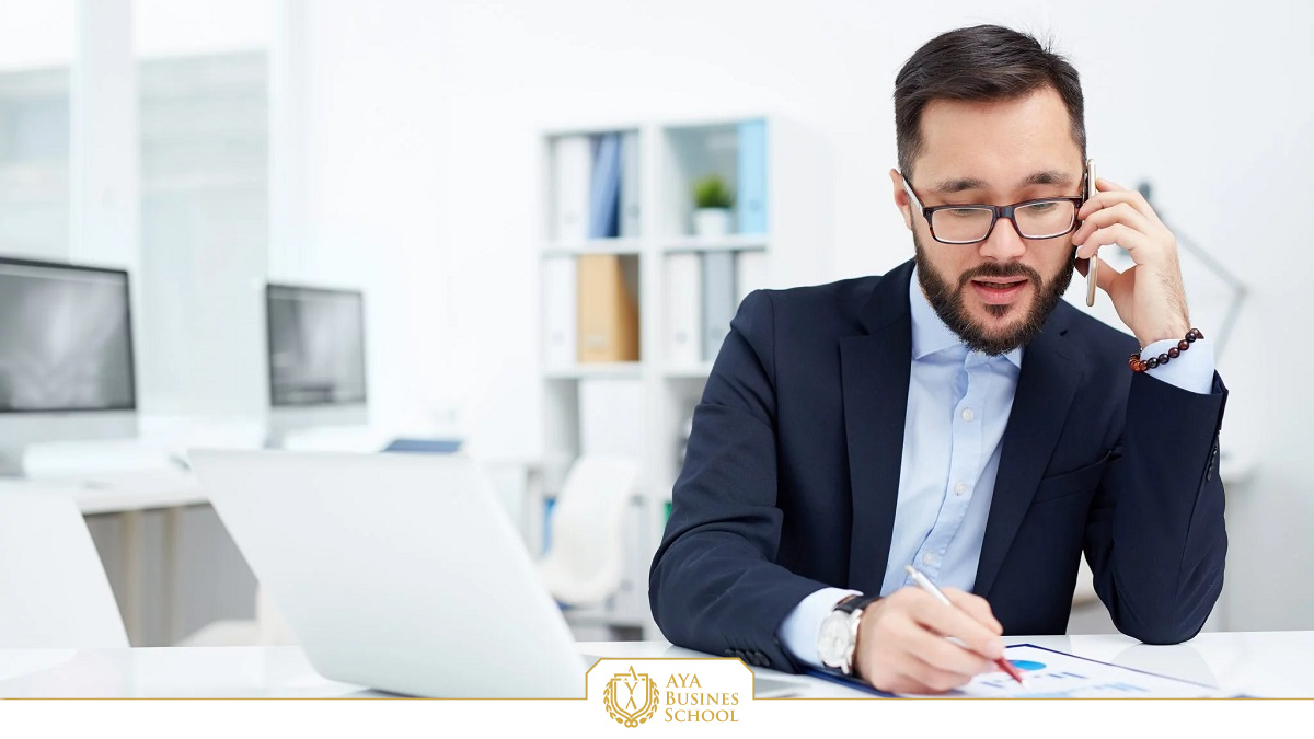 مذاکره تلفنی چیست؟ یکی از روش های بازاریابی بسیار متداول و موفق که کسب و کارها سال هاست از آن بهره را می برند، مذاکره و بازاریابی تلفنی است.