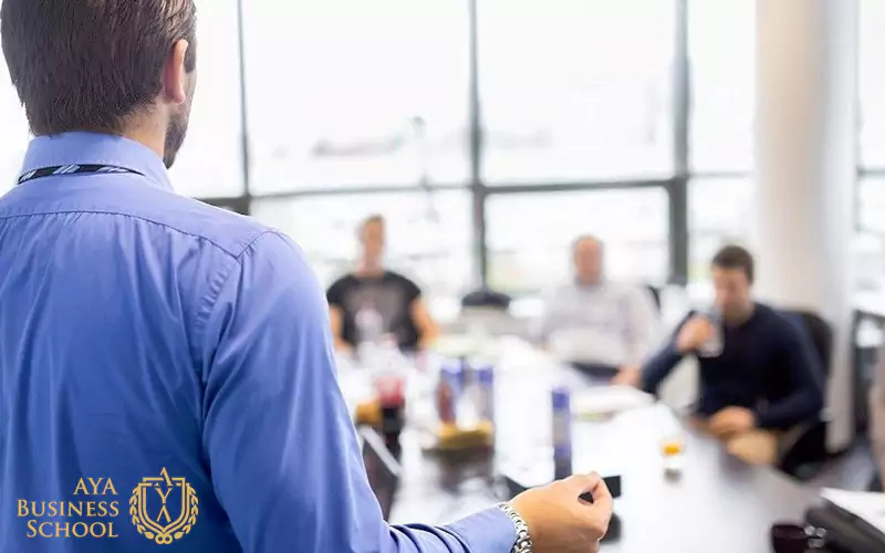 منظور از پرزنت چیست؟ مهمترین تکنیکهای پرزنت کردن 2 تکنیک پرزنت کردن حرفهای