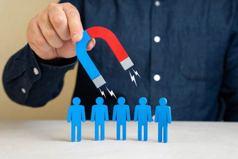 اصول تاثیرگذاری چیست؟ چگونه در ثانیه های اول جذاب باشیم؟ 2 روش های تاثیرگذاری