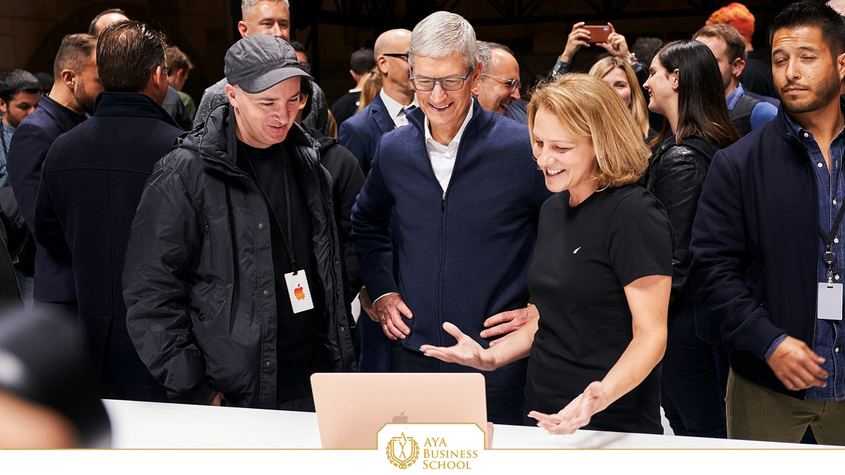 Apple October Keynote 2018 Tim Cook and guests demo MacBook Air 10302018