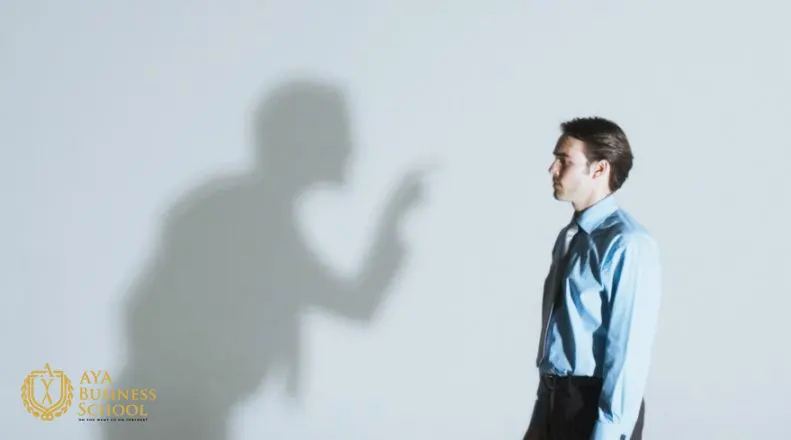 انتقاد کردن